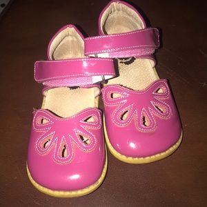 Livie and Luca pink pedals